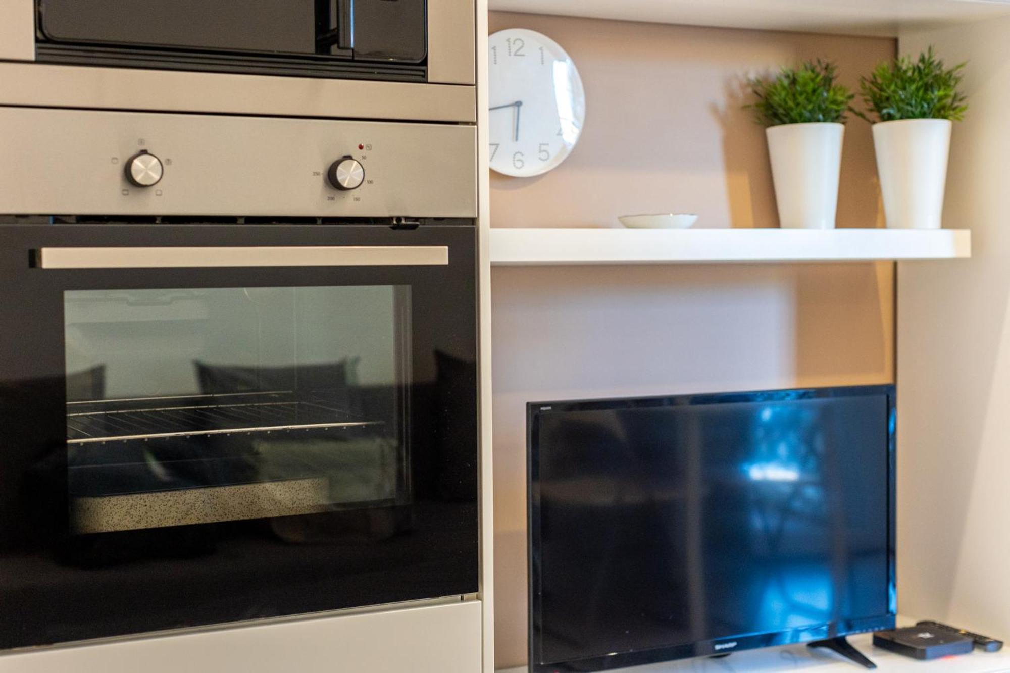 Ottoboni Apartment, 4 Persone, Balcone, Wi-Fi, Stazione Tiburtina Rome Buitenkant foto